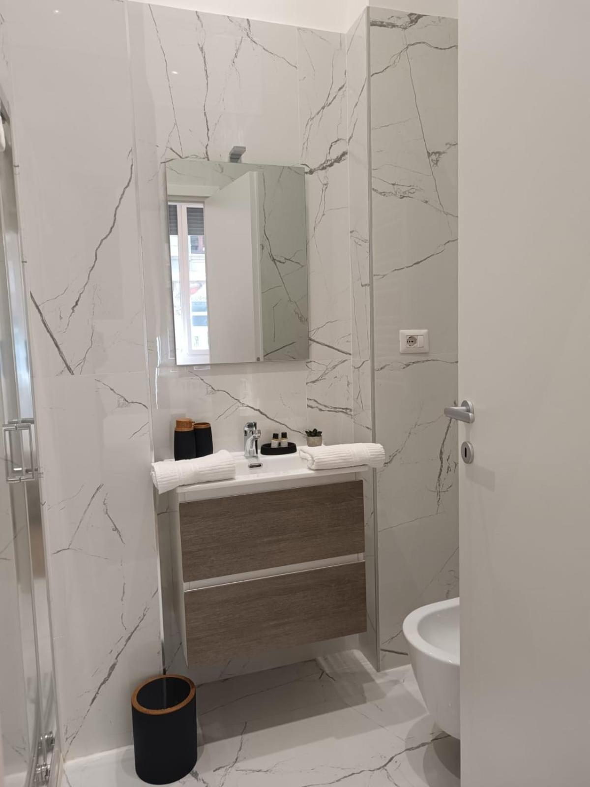 Be-C0 Centrale New Double Suite Milano Exterior foto